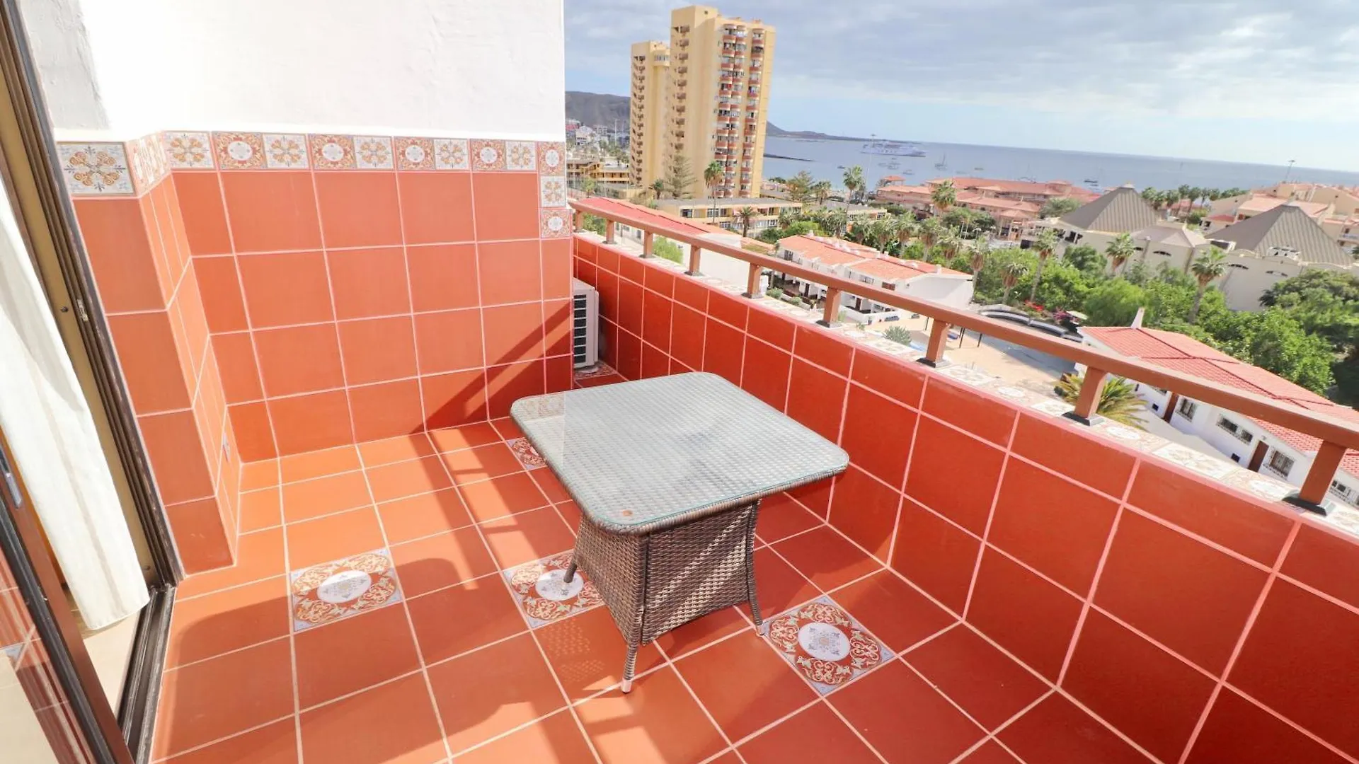 El Paso By Tenerife Rental & Sales 美洲海滩 0*,